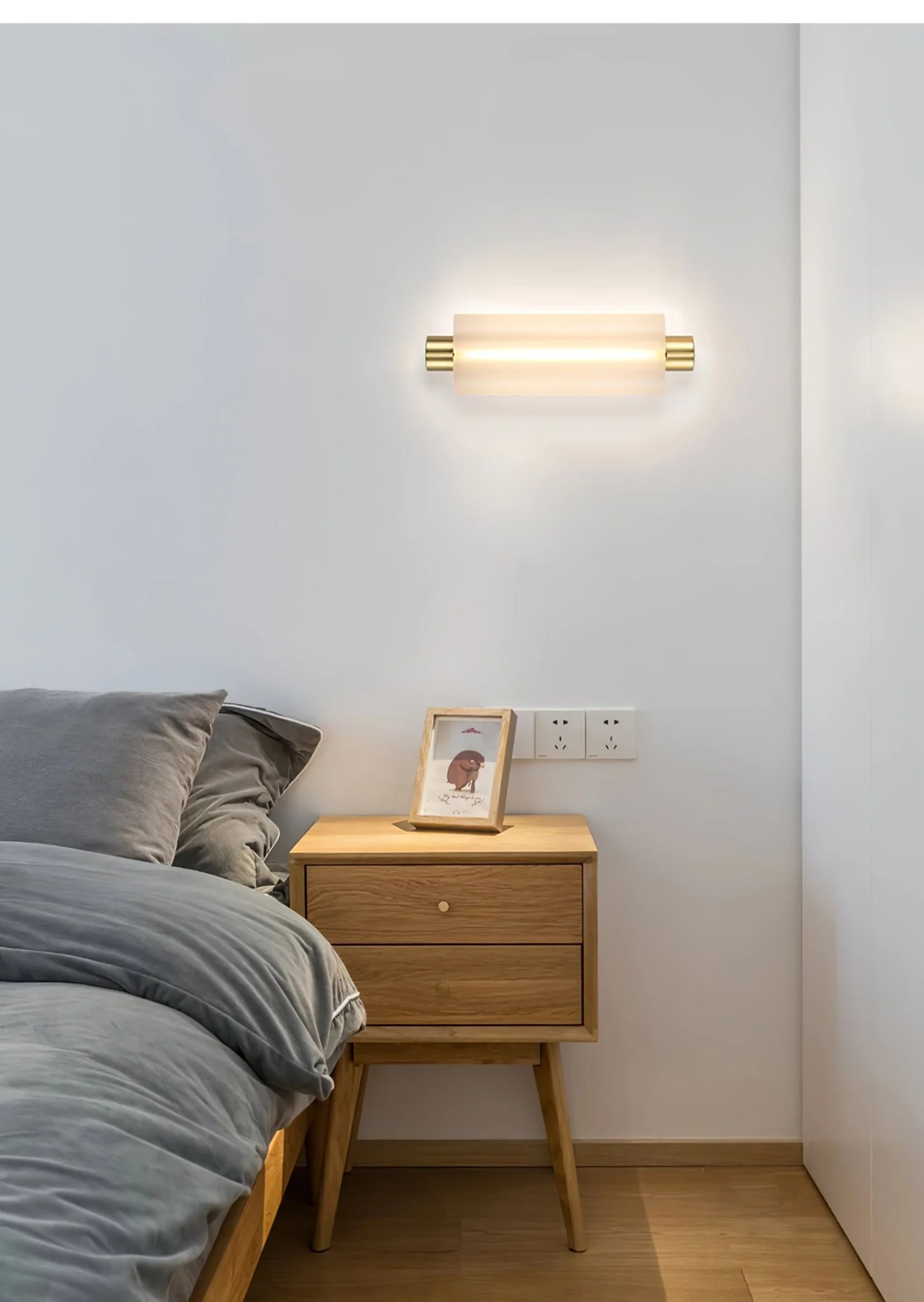 Trillium Wall Sconce - Image 12