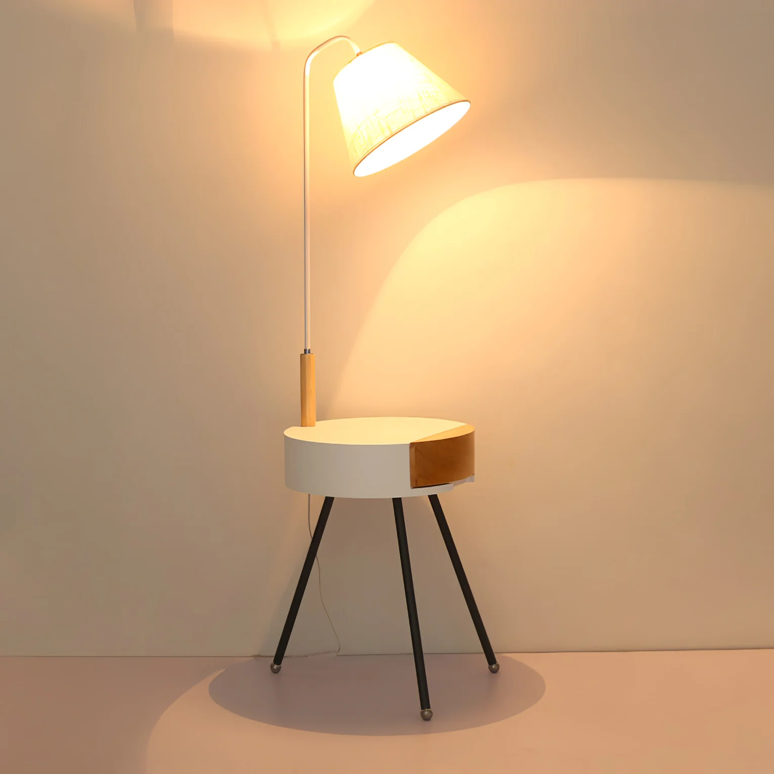 Tripod Fabric Floor Lamp - Image 27