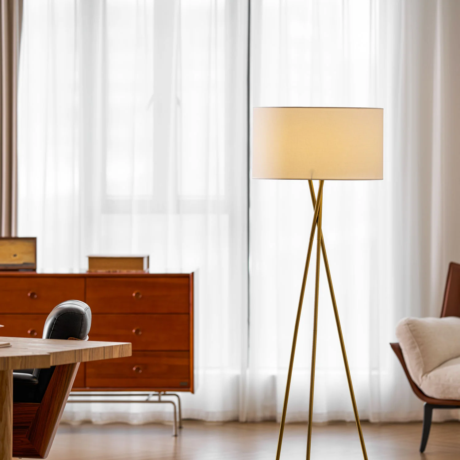 Tripod Grace Floor Lamp - Image 18