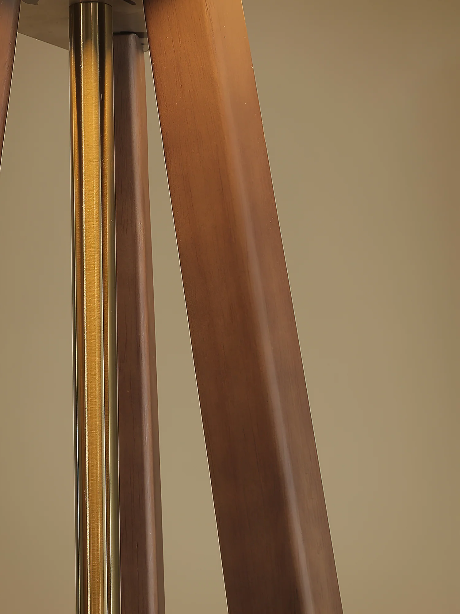 Trivelle Tripod Floor Lamp - Image 12