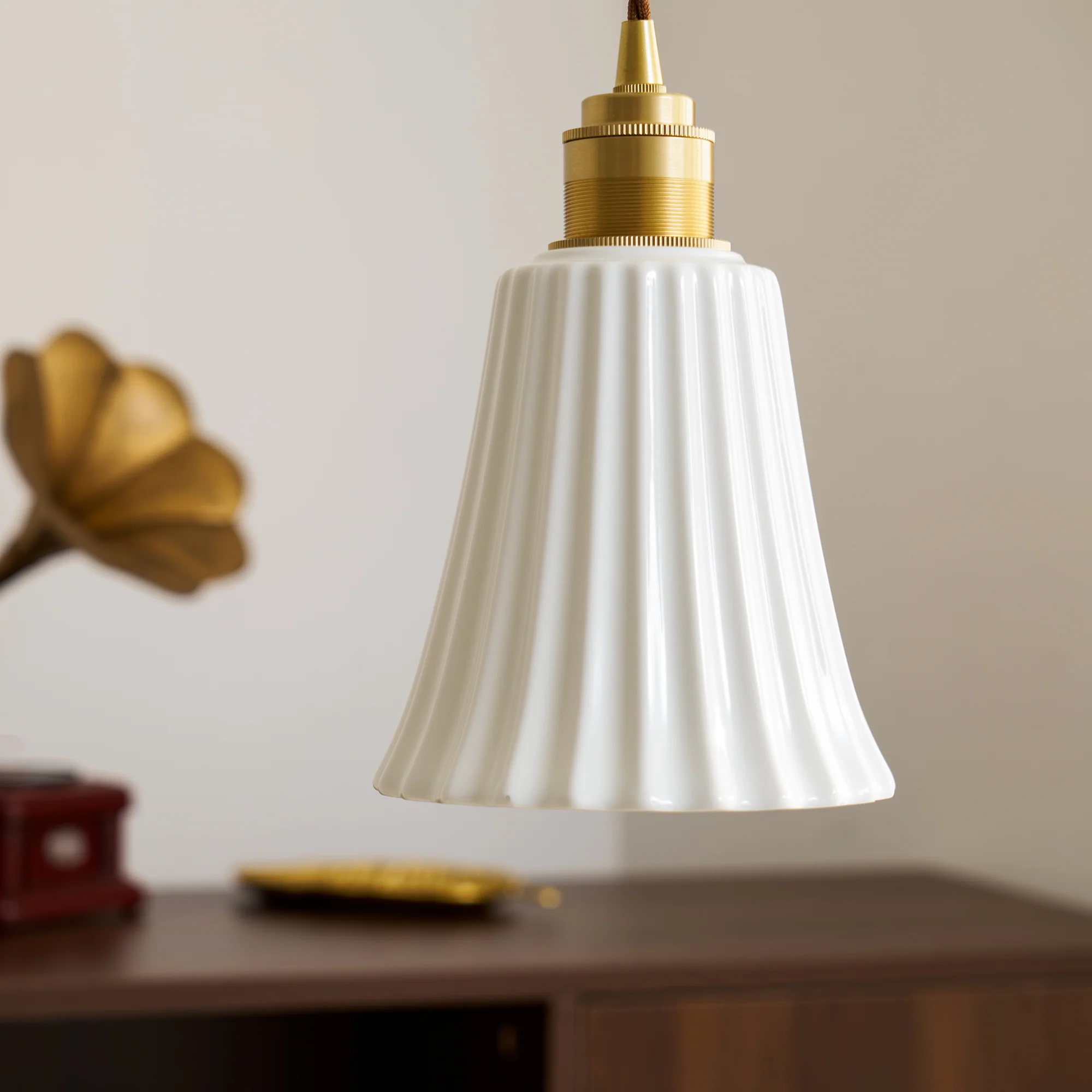 Trumpet Ceramic Pendant Light - Image 42