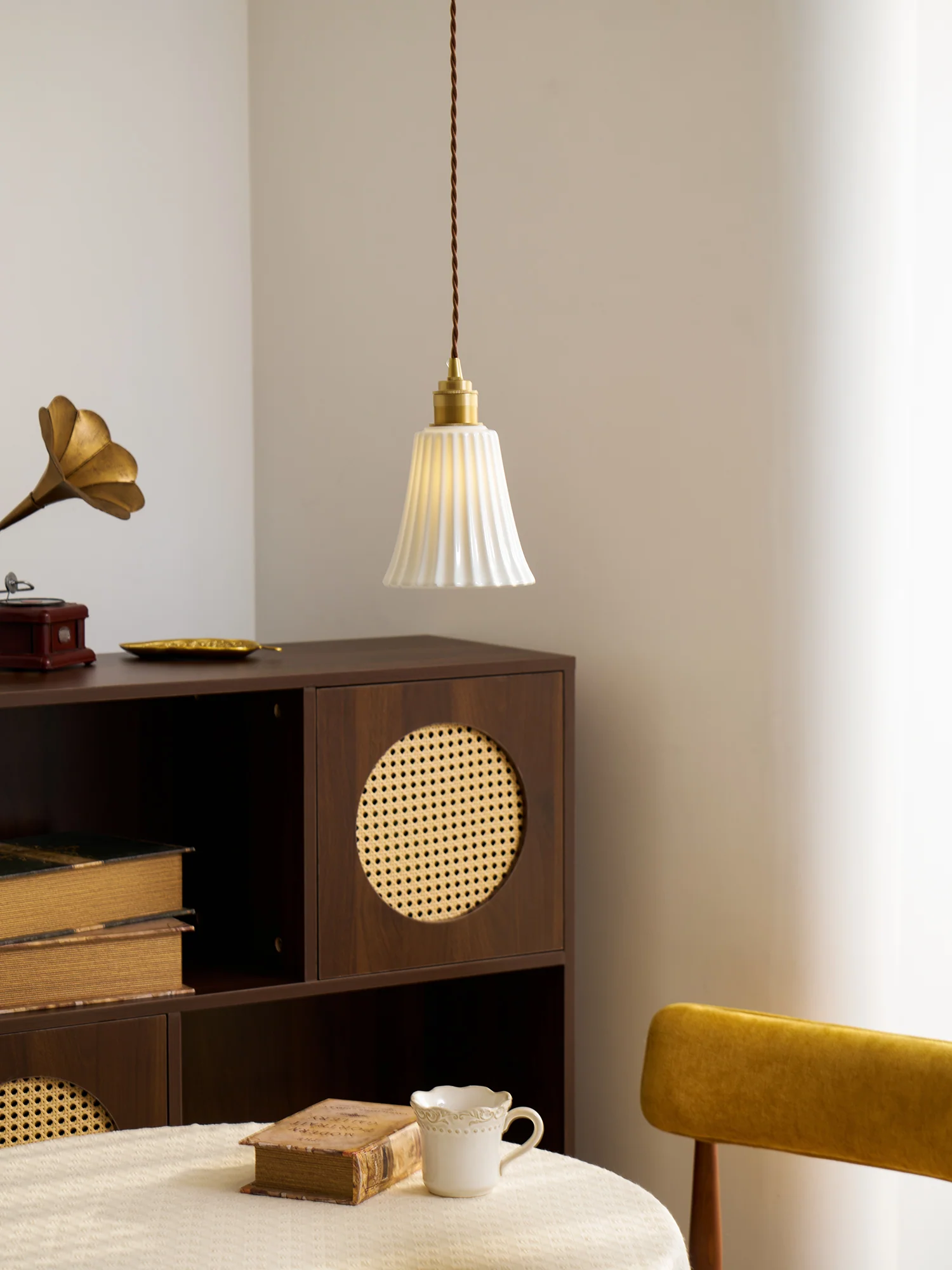 Trumpet Ceramic Pendant Light - Image 44