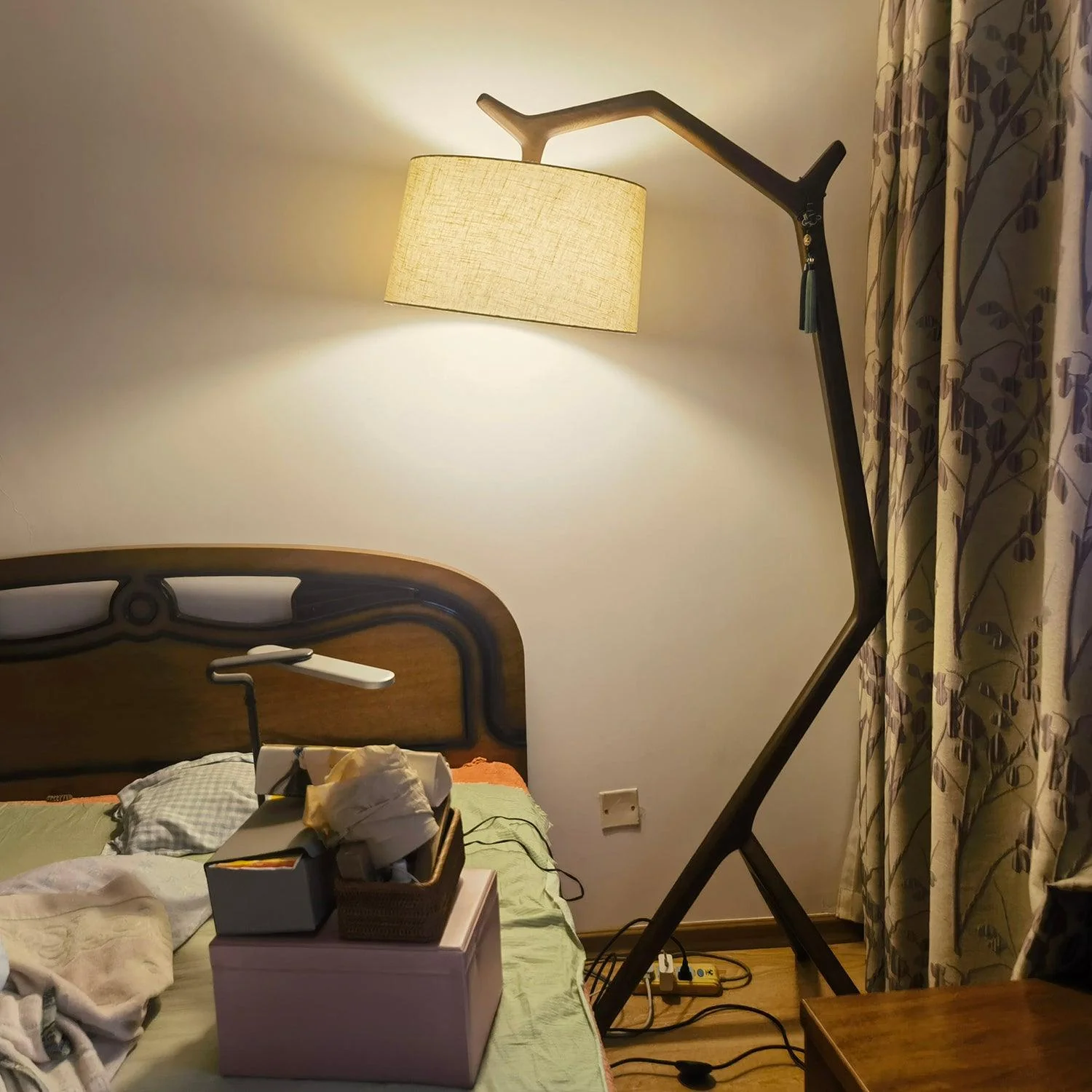 Umahi Floor Lamp - Image 11