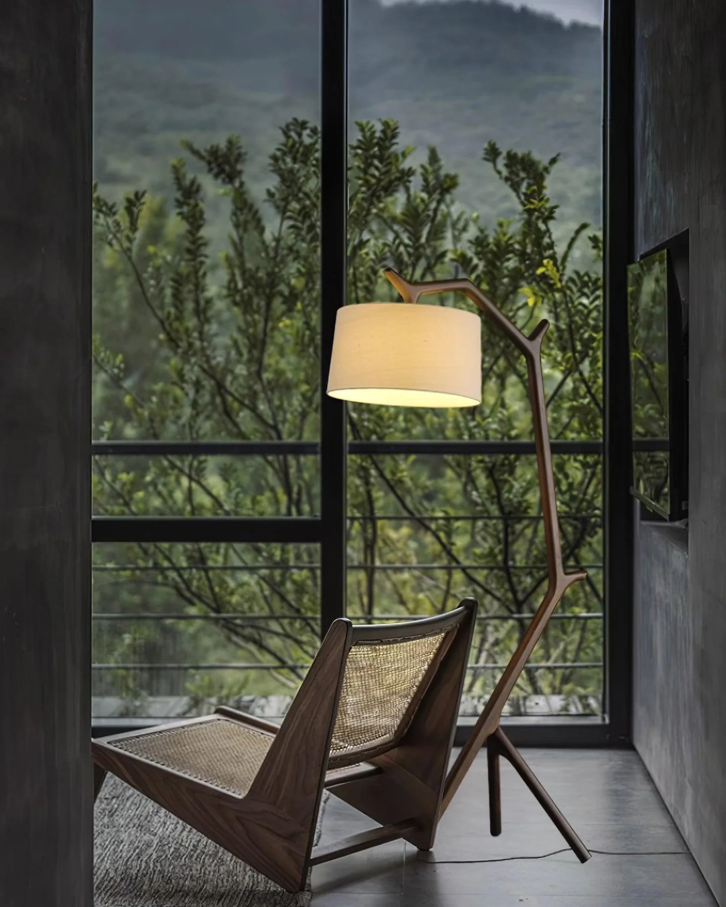 Umahi Floor Lamp - Image 16
