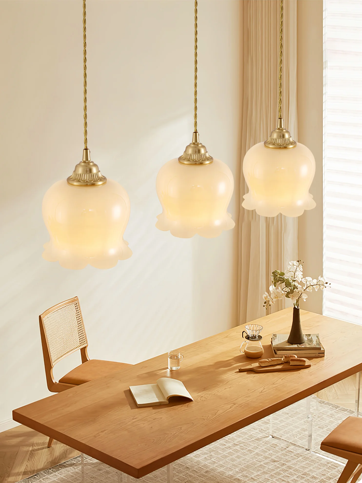 Valley Flower Pendant Lamp - Image 4
