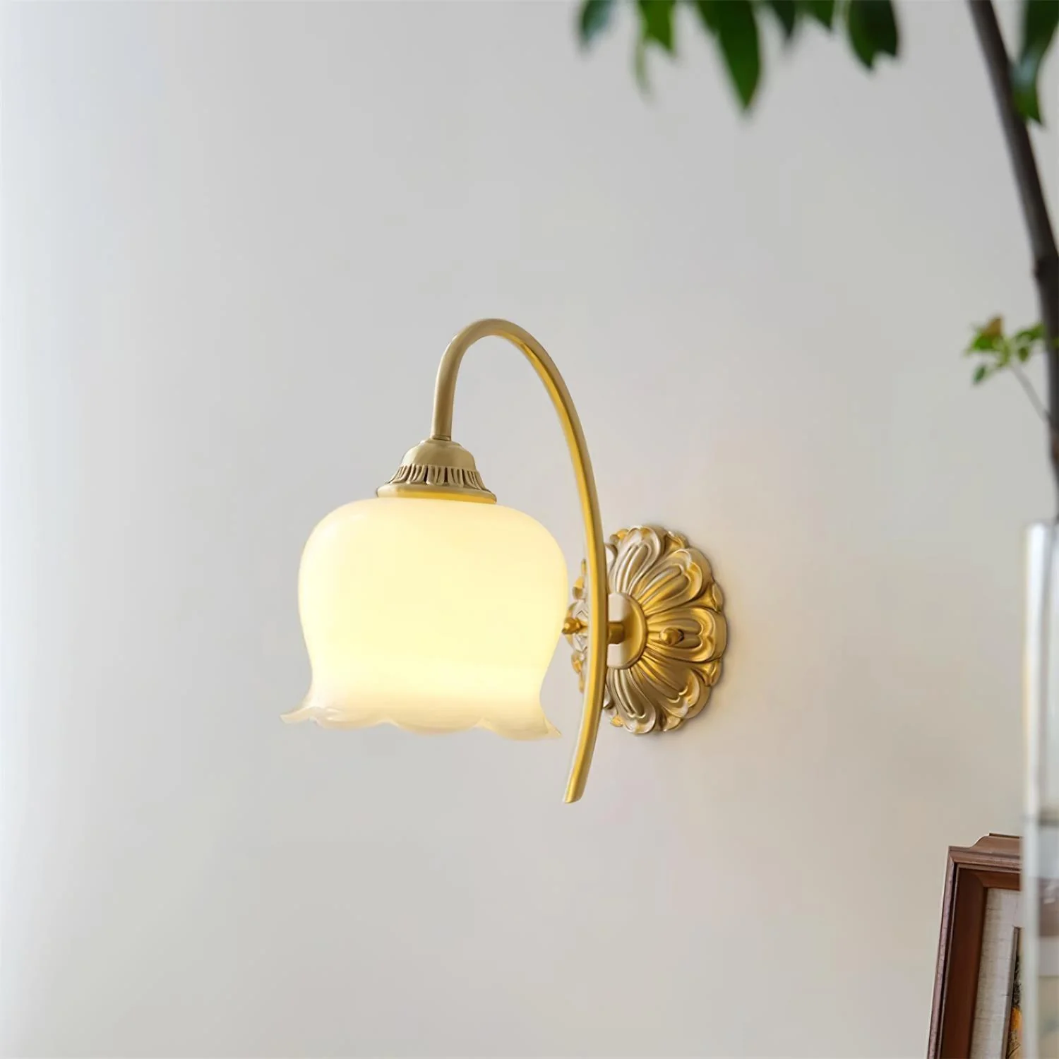 Valley Flower Wall Lamp - Image 4