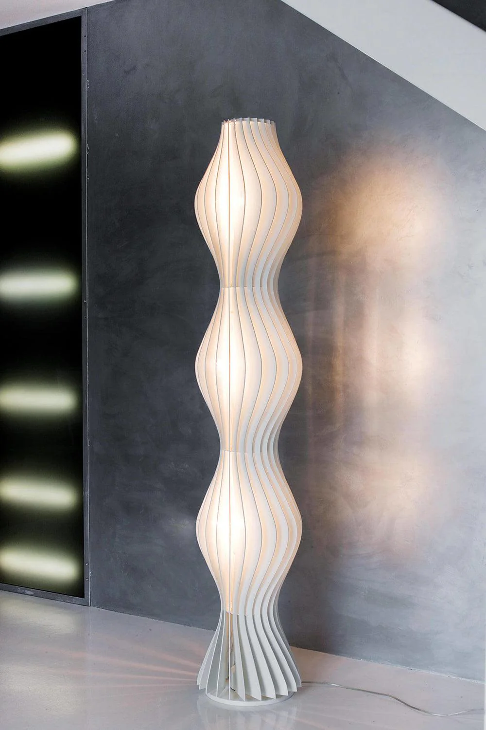 Vapor Floor Lamp - Image 31
