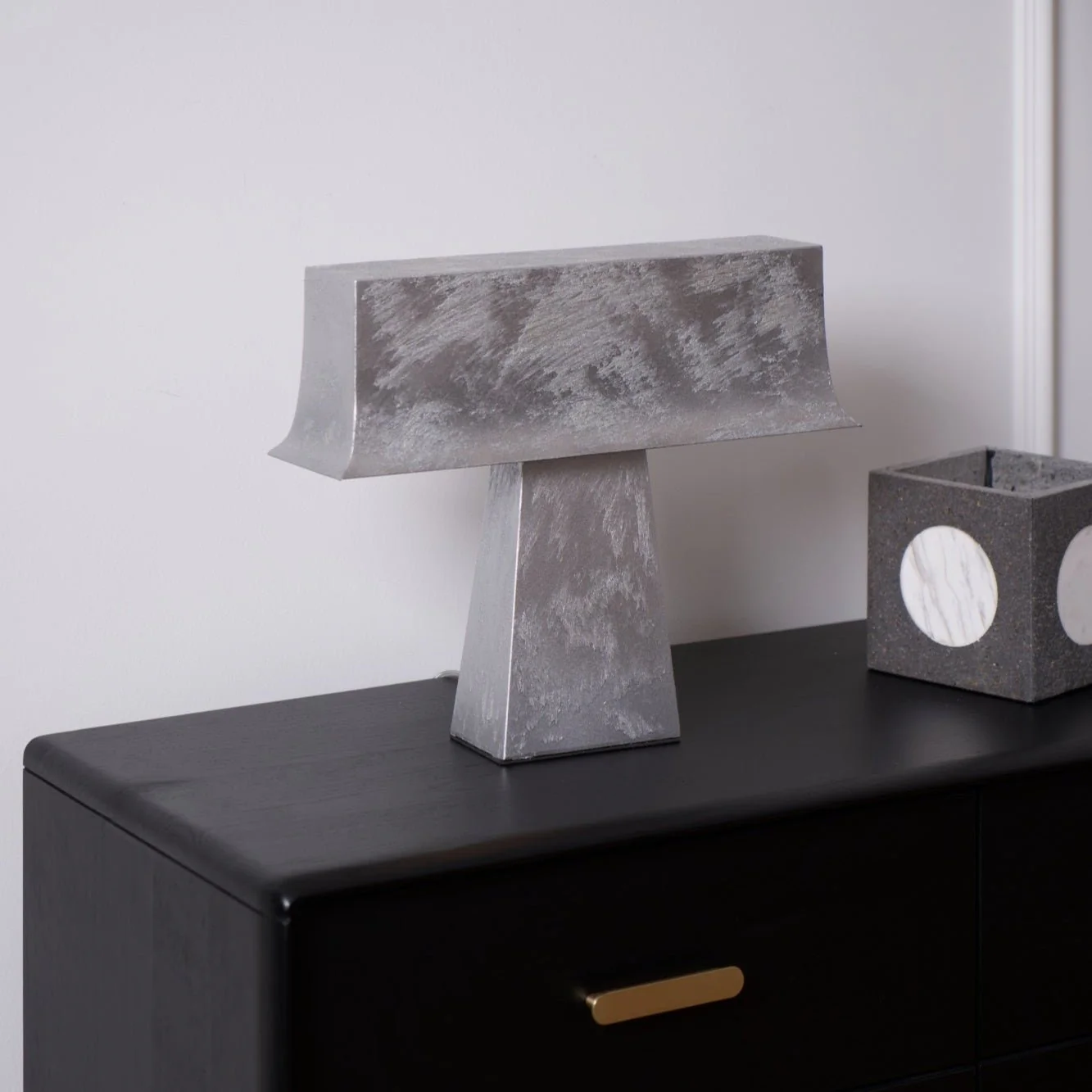 Veltan Table Lamp - Image 7