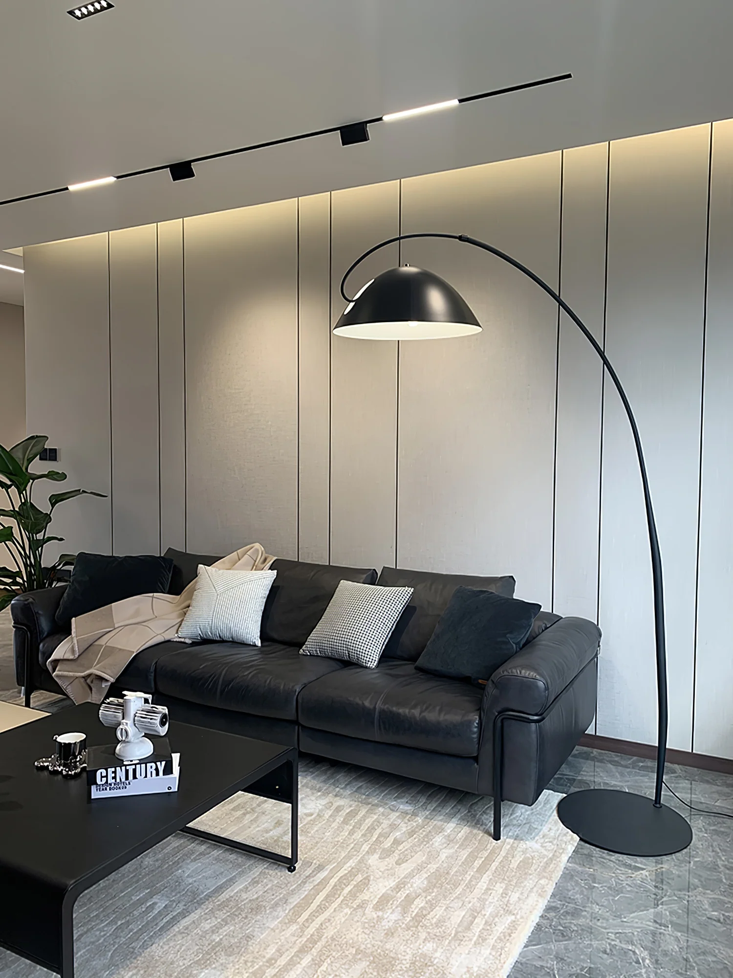 Verse Arc Floor Lamp - Image 50