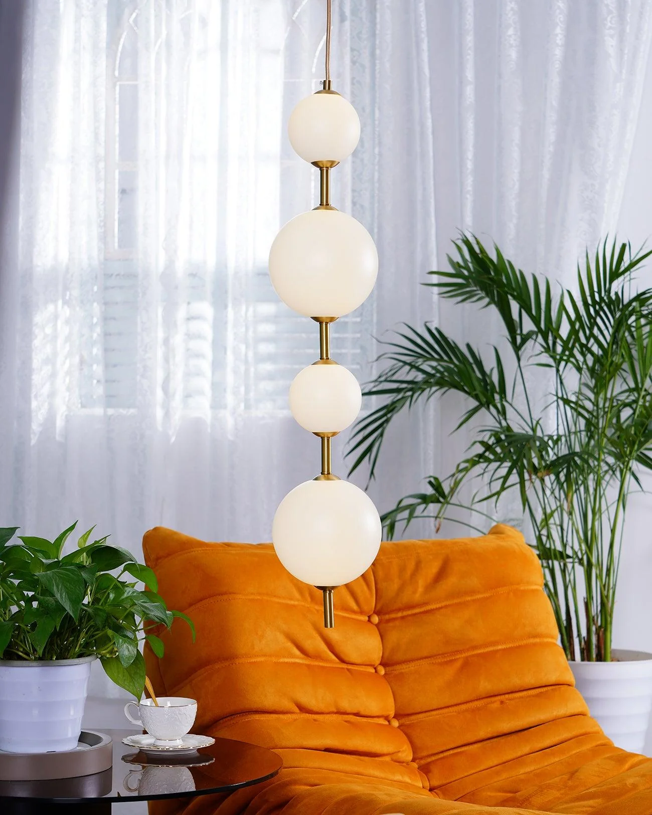 Vertical Globe Pendant Lamp - Image 15