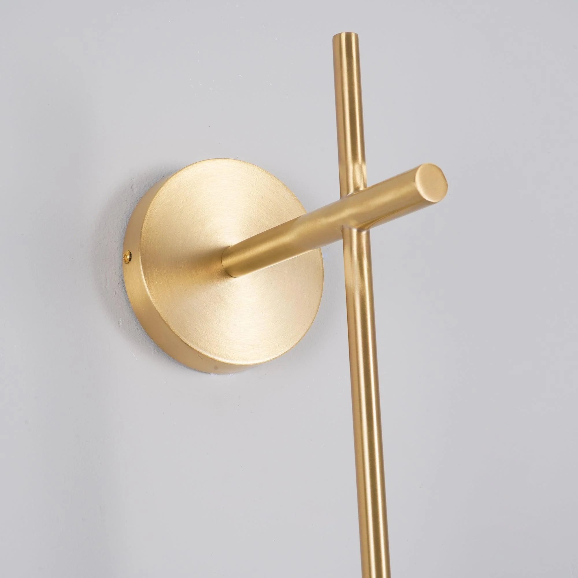 Vertical Globe Wall Lamp - Image 32