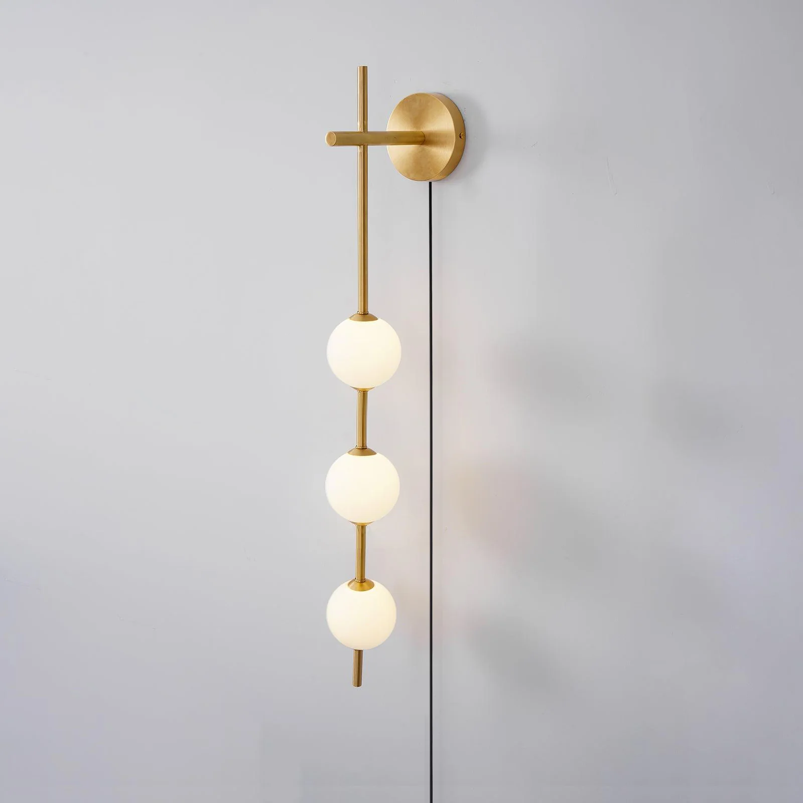 Vertical Globe Plug-in Wall Lamp - Image 3