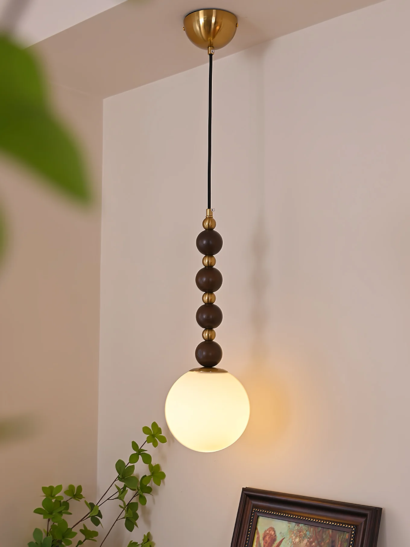 Vertical Walnut Balls Pendant Lamp - Image 9