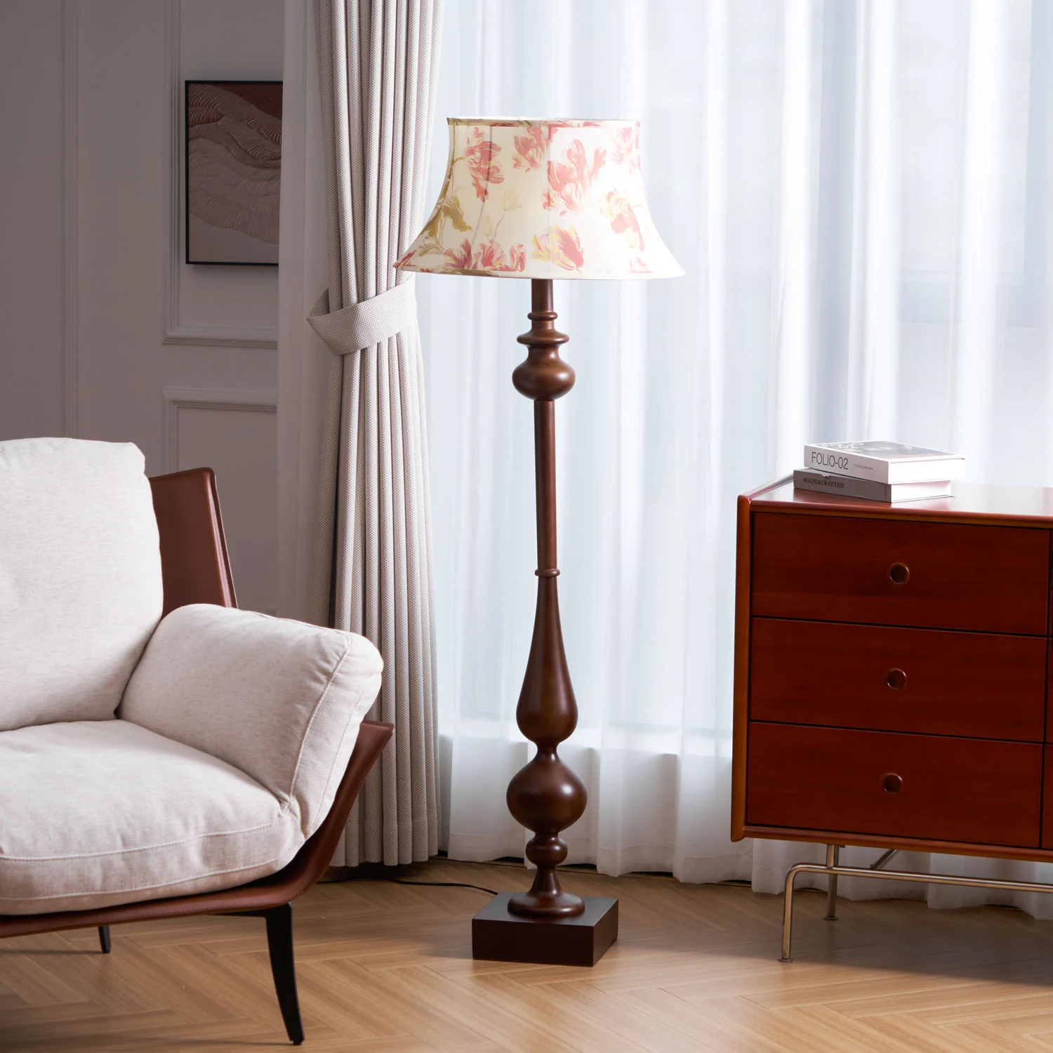 Victoria Floor Lamp - Image 2