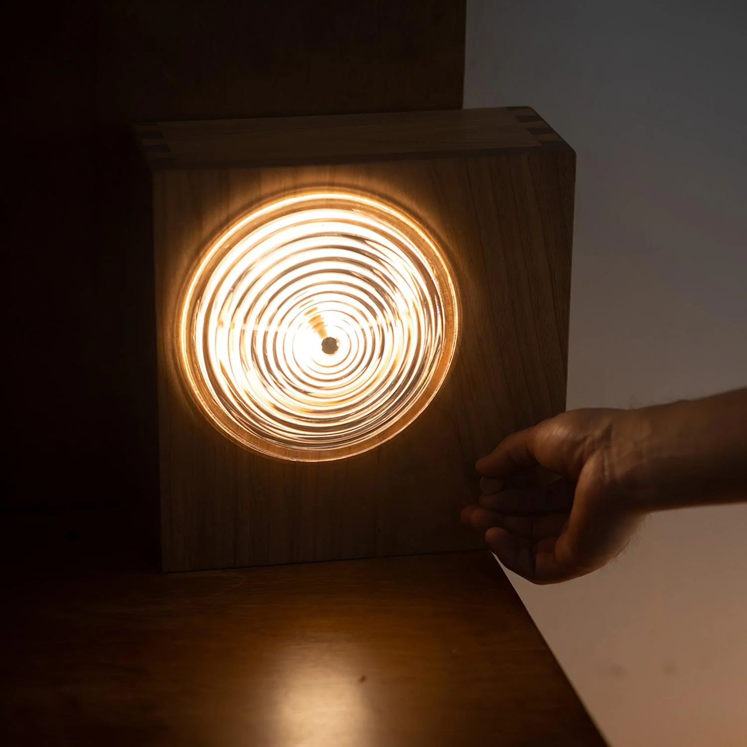 Vintage Camera Wall Lamp - Image 6