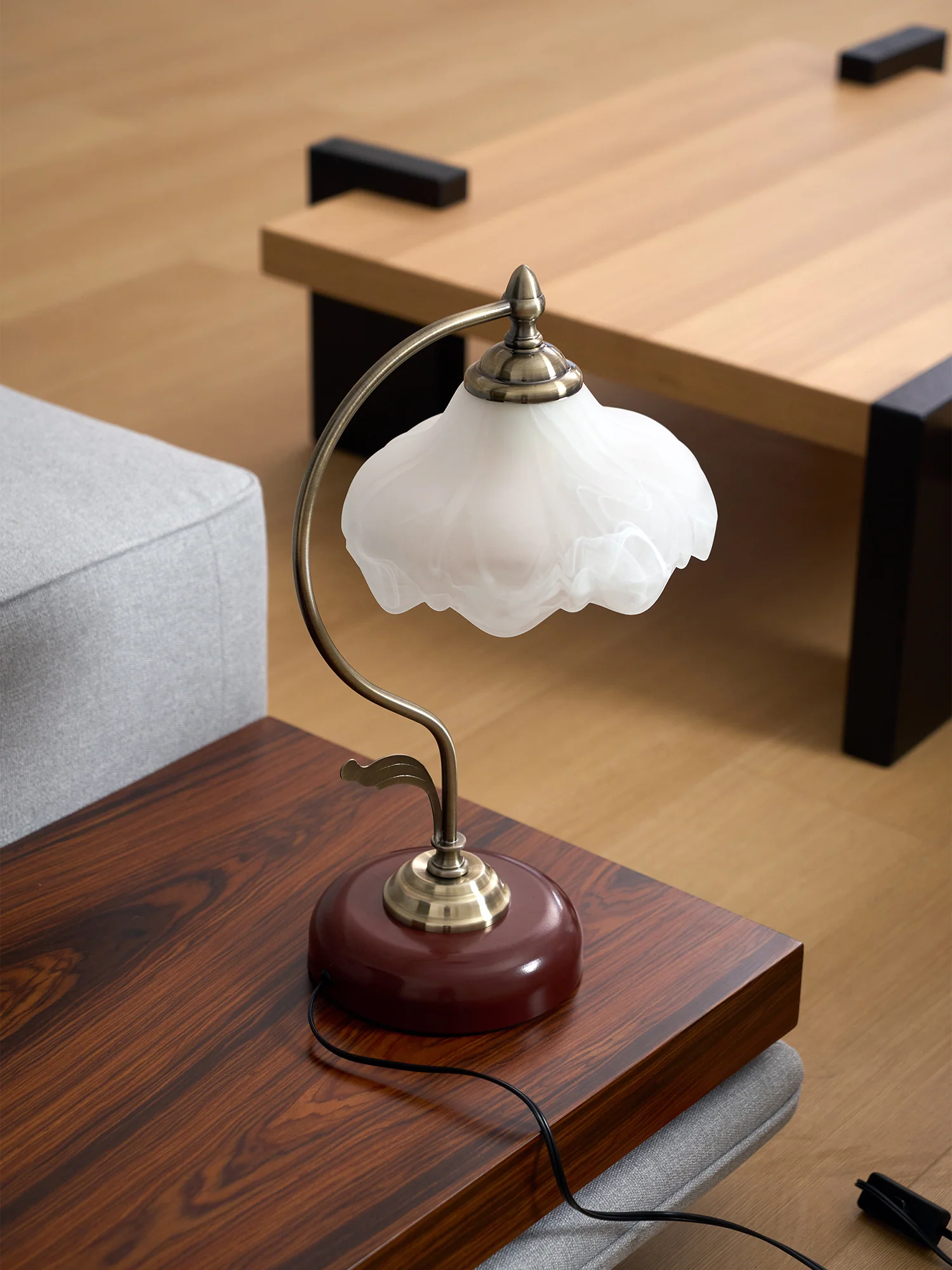 Vintage Laiton Table Lamp - Image 30