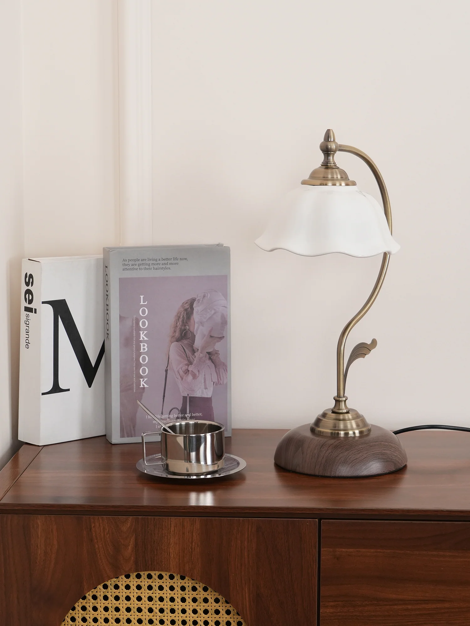 Vintage Laiton Table Lamp - Image 6