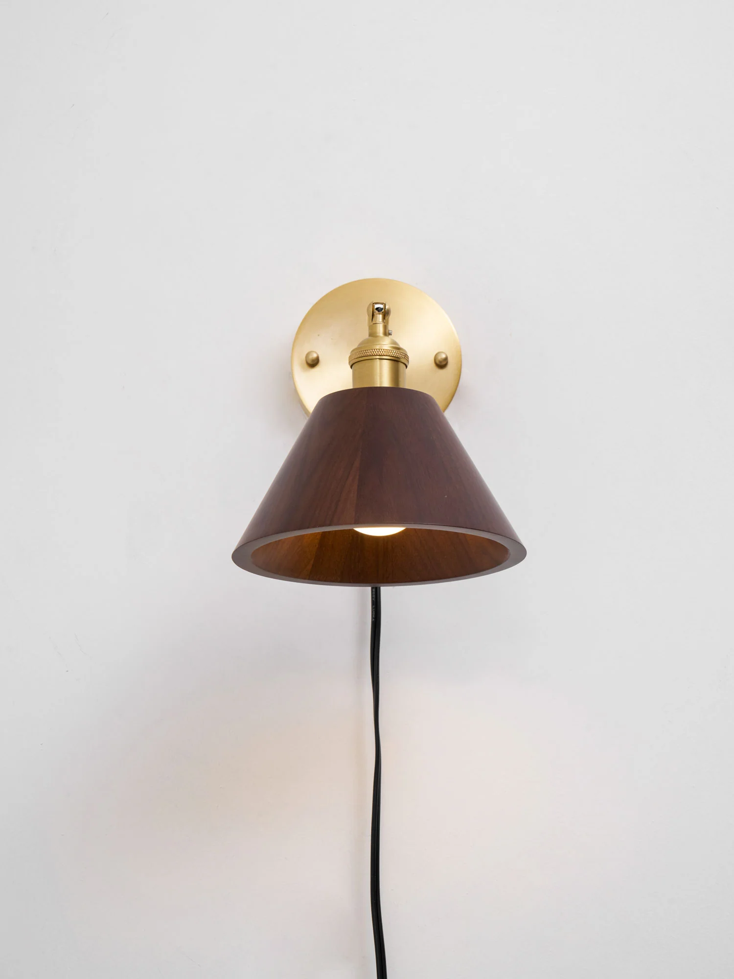 Vintage Wood Plug-in Wall Lamp - Image 15