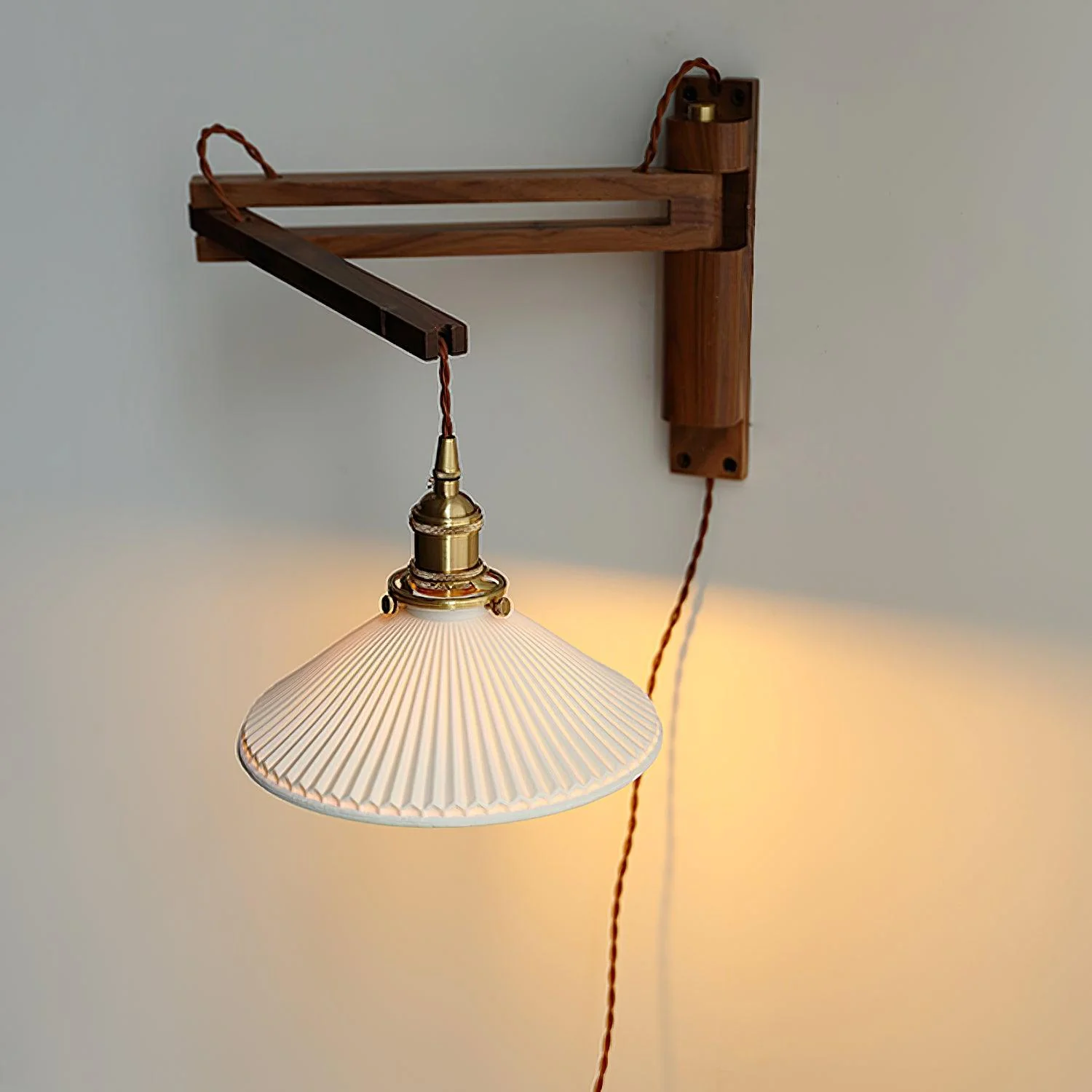 Walnut Telescopic Wall Lamp - Image 4
