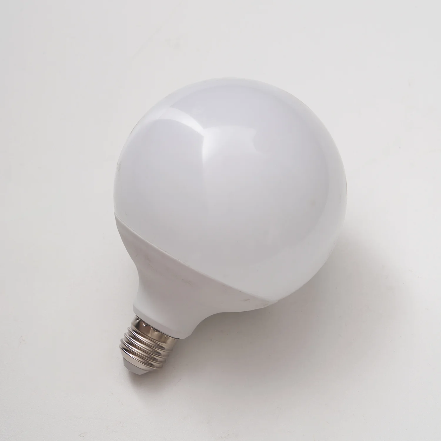 White LED Light E27 or E26 Bulb - Image 4