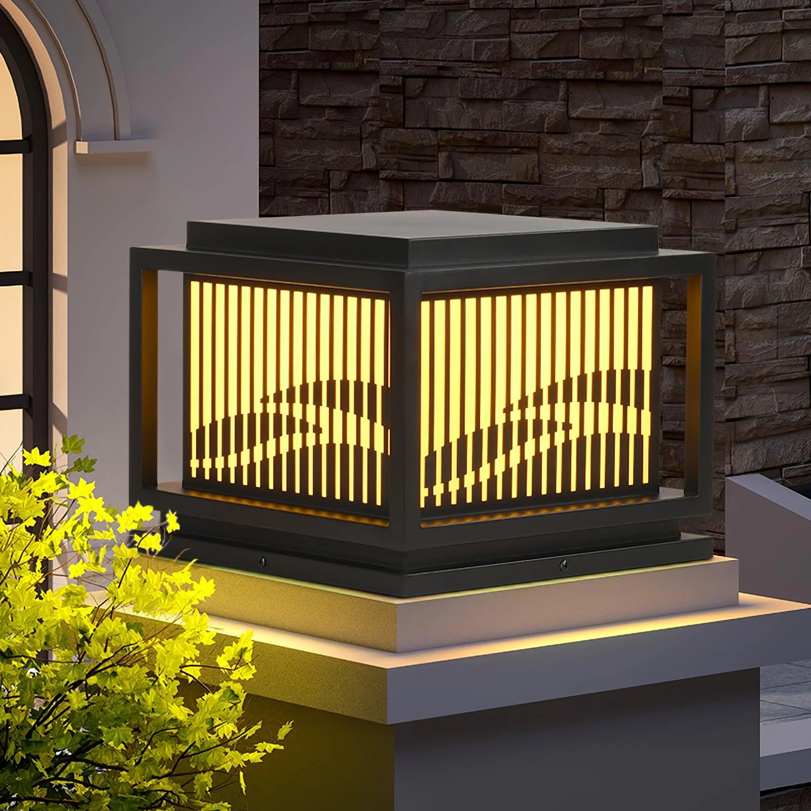 Window Grille Outdoor Post Light - Image 11