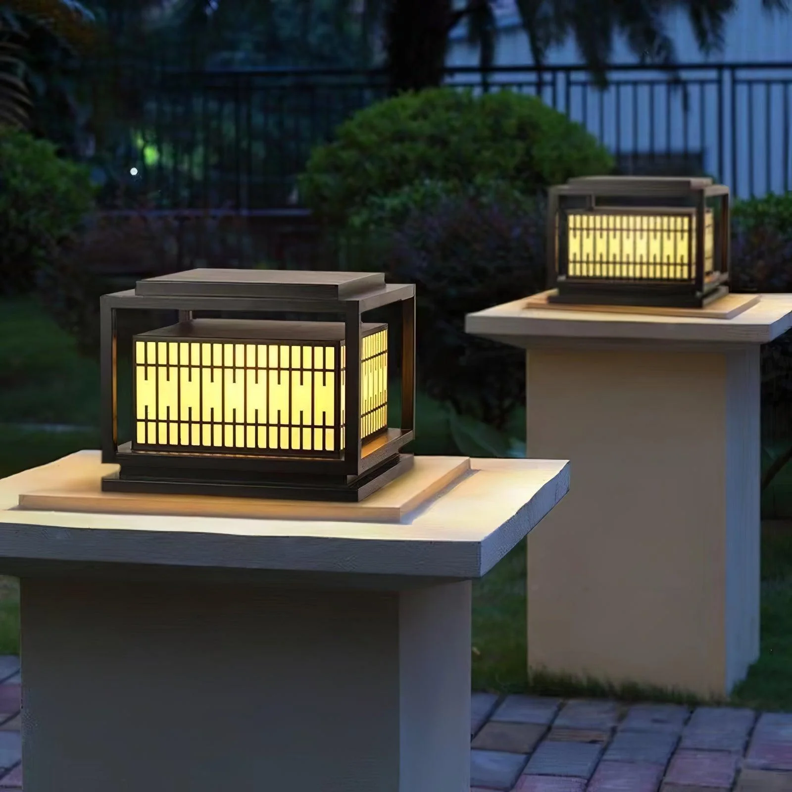 Window Grille Outdoor Post Light - Image 15