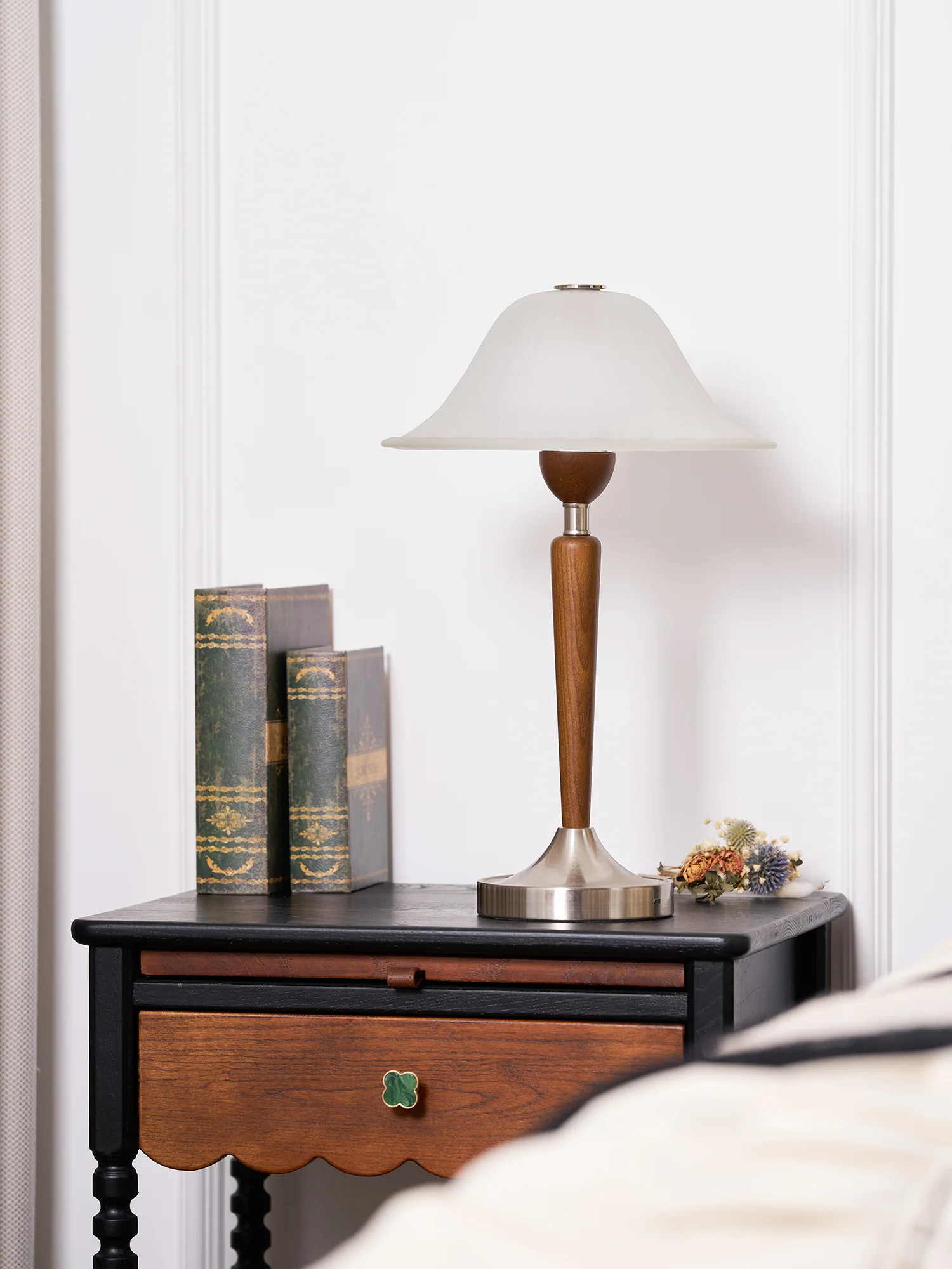 Winston Vintage Table Lamp - Image 19