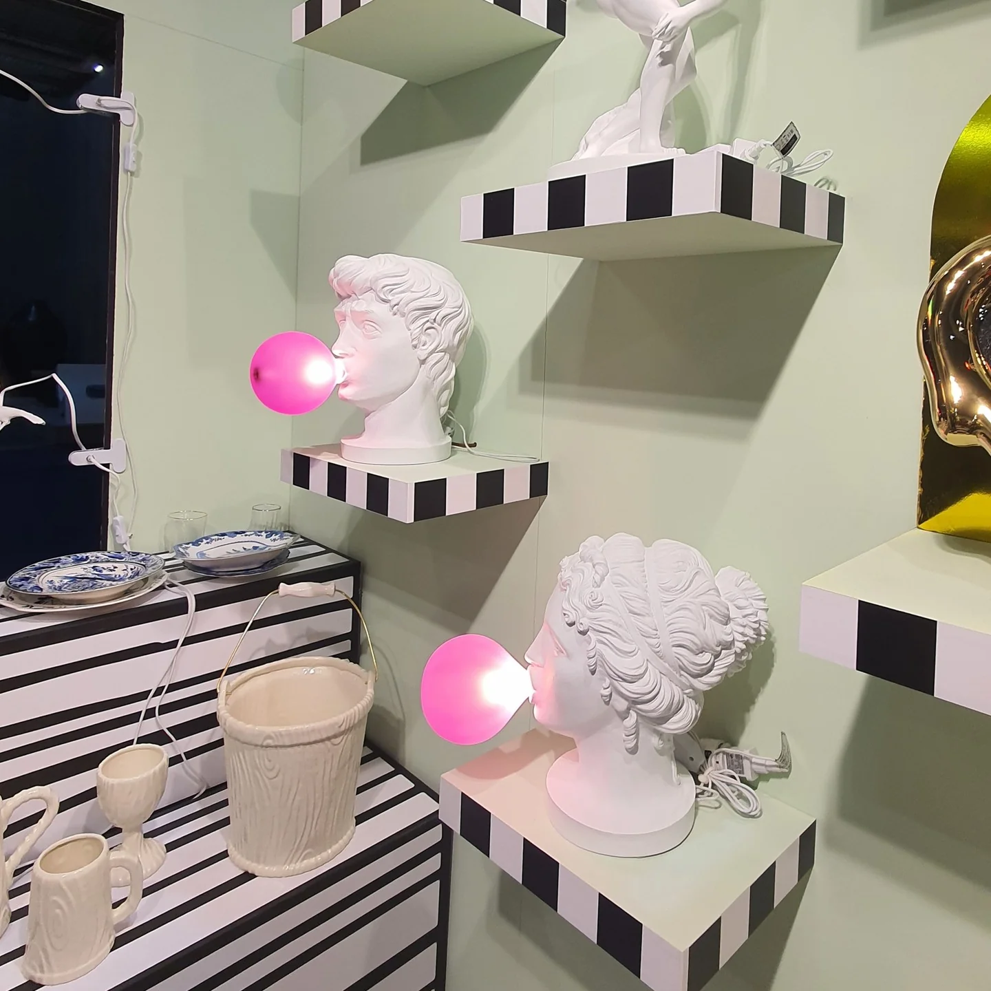 Wonder Table Lamp - Image 21