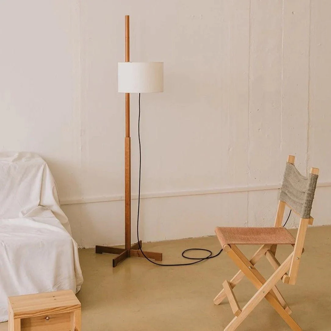 Wood Tmm Floor Lamp - Image 3
