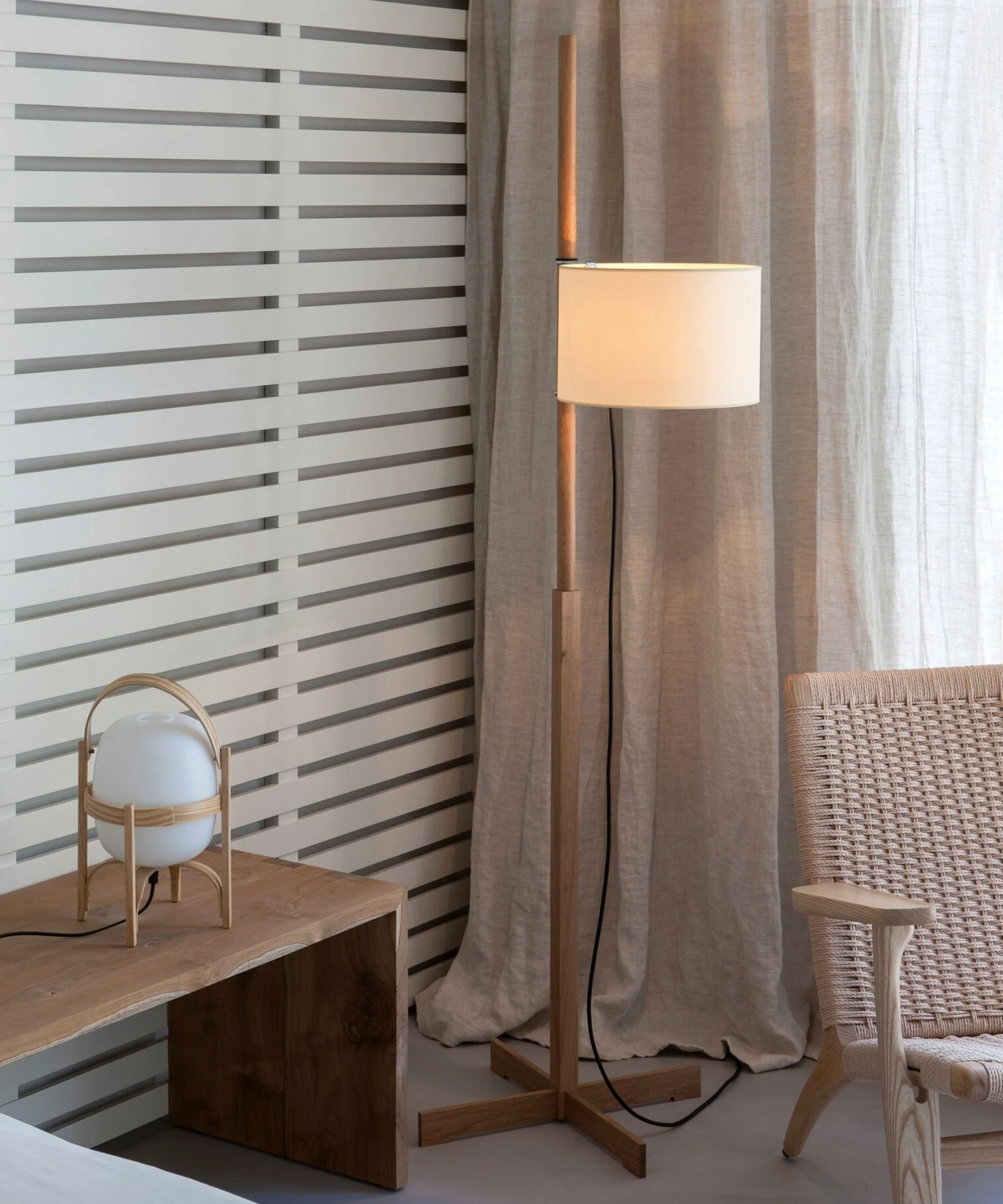 Wood Tmm Floor Lamp - Image 7