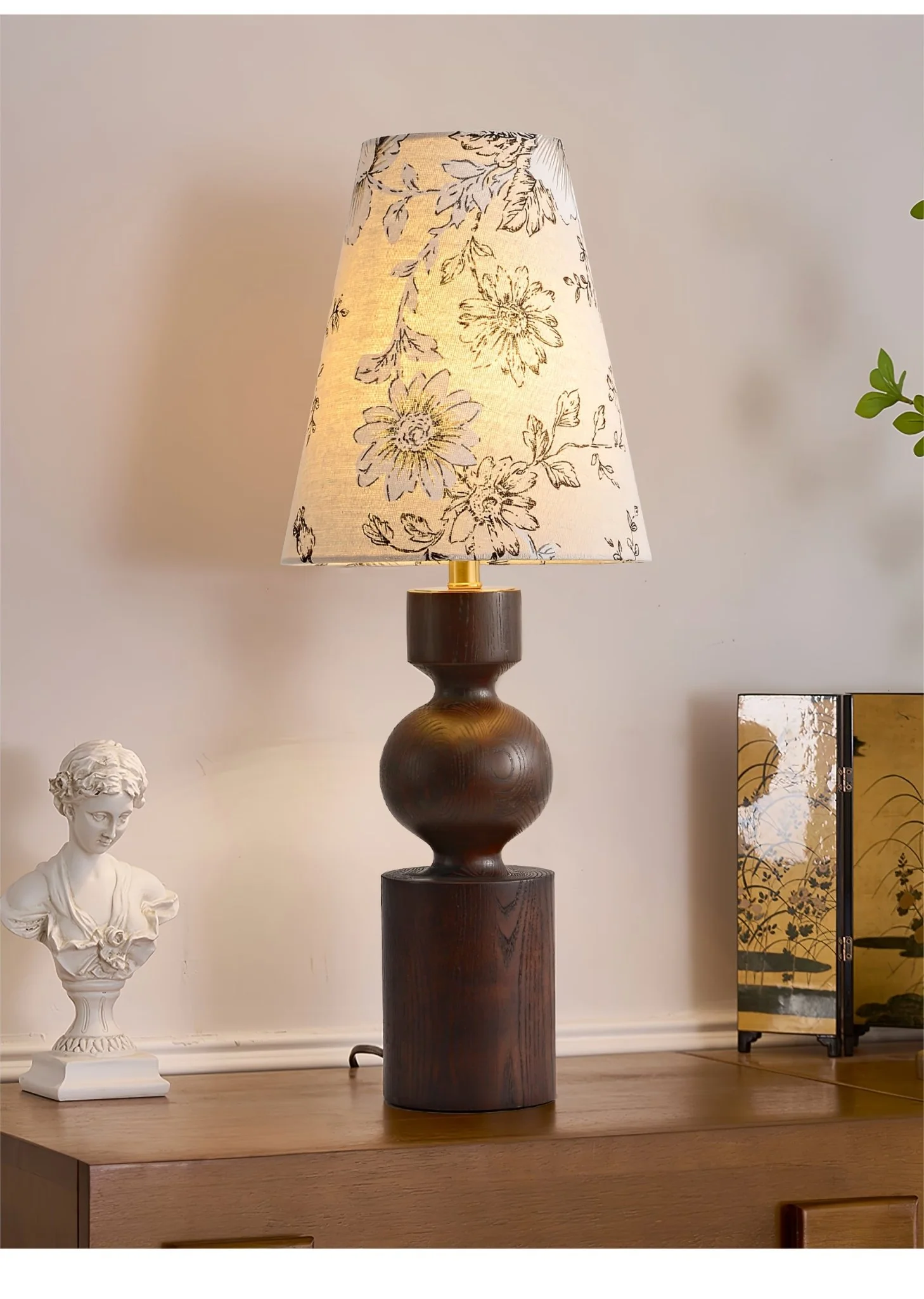 Wooden Flower Pattern Table Lamp - Image 11