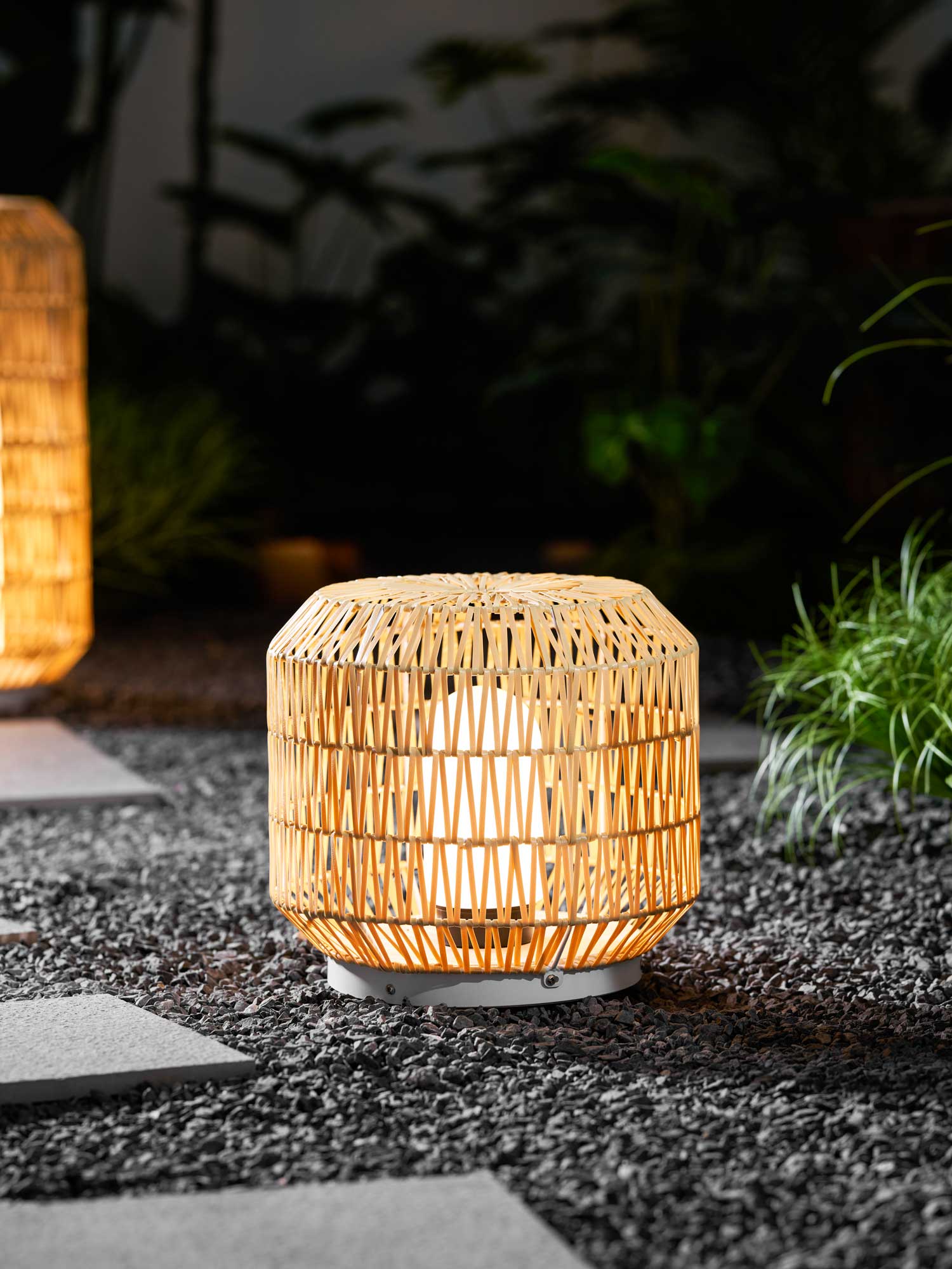 Woven Rattan Outdoor Lamp - Image 41