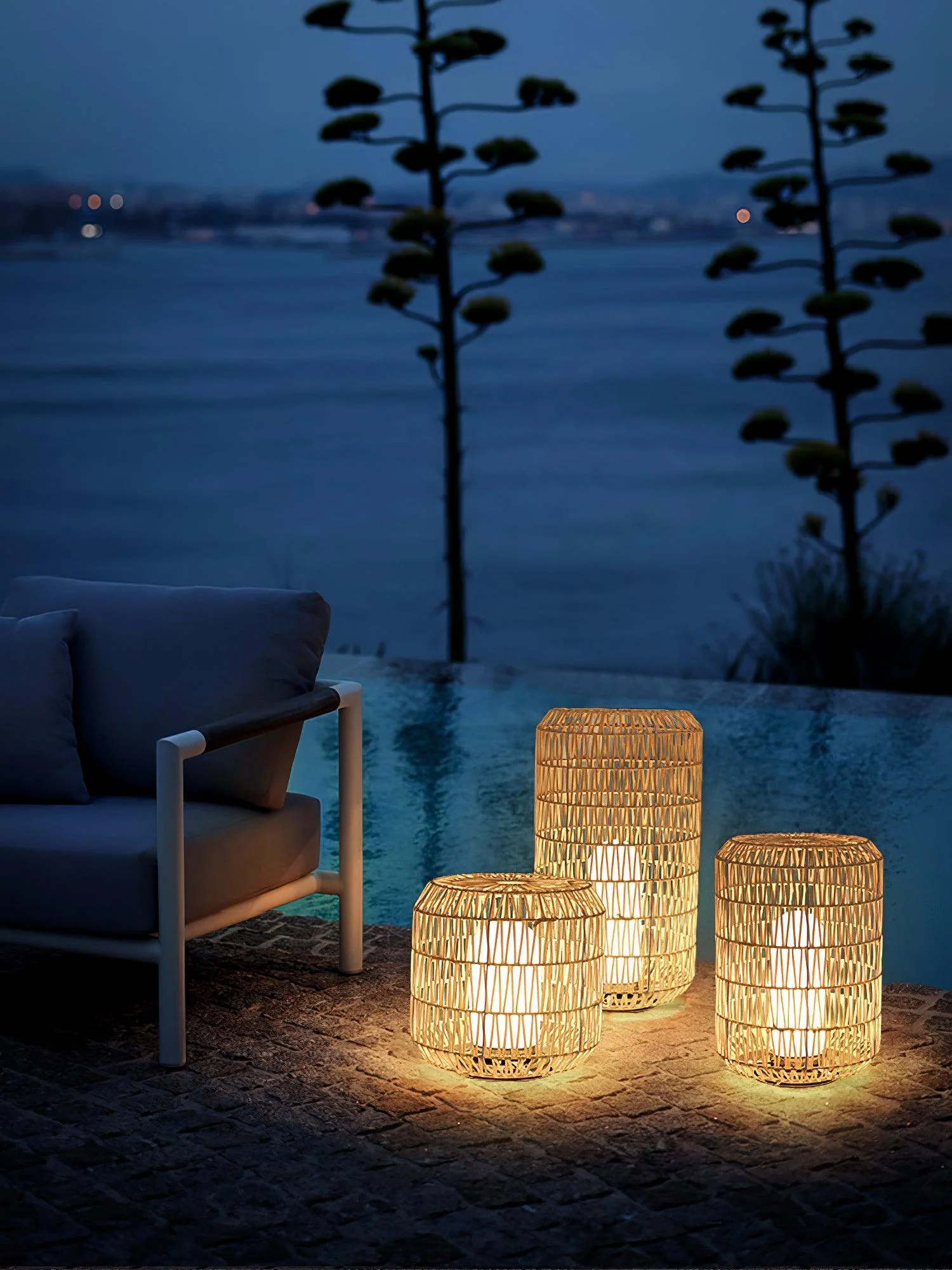 Woven Rattan Outdoor Lamp - Image 7
