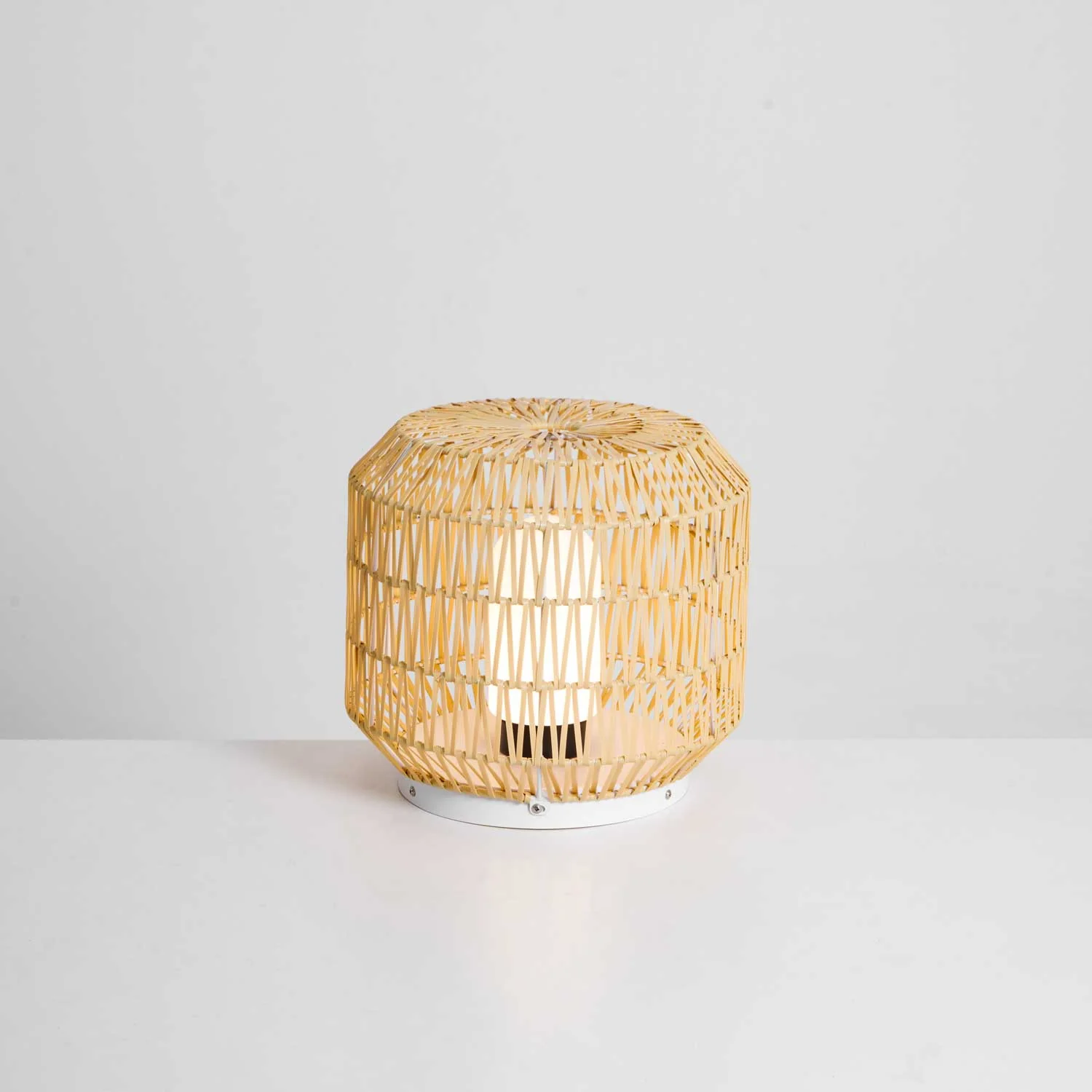 Woven Rattan Outdoor Lamp - Image 71